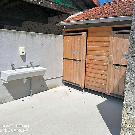 Hostel D'etape De Chirac (Charente)